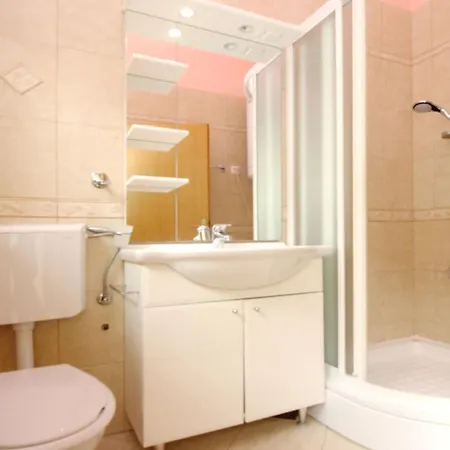 아파트 Bakrac By Interhome *