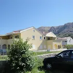 Bakrac By Interhome *