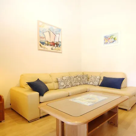 Bakrac By Interhome באסקה