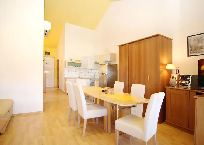 דירה Bakrac By Interhome