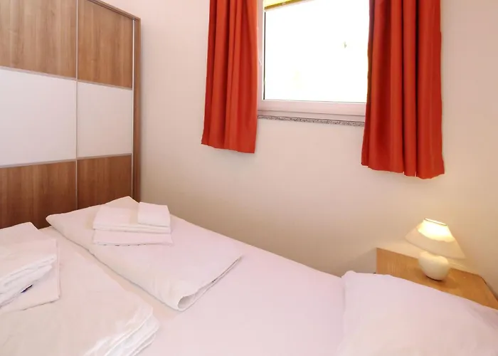 Bakrac By Interhome דירה באסקה